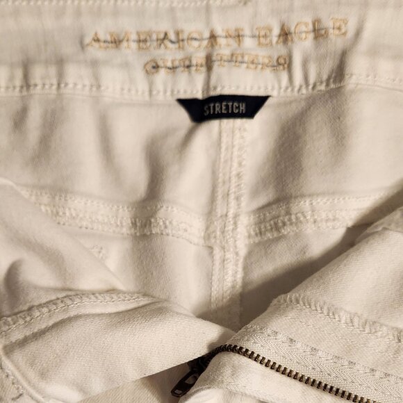 American Eagle Women's White Jean Shorts Size 14 - Picture 12 of 14